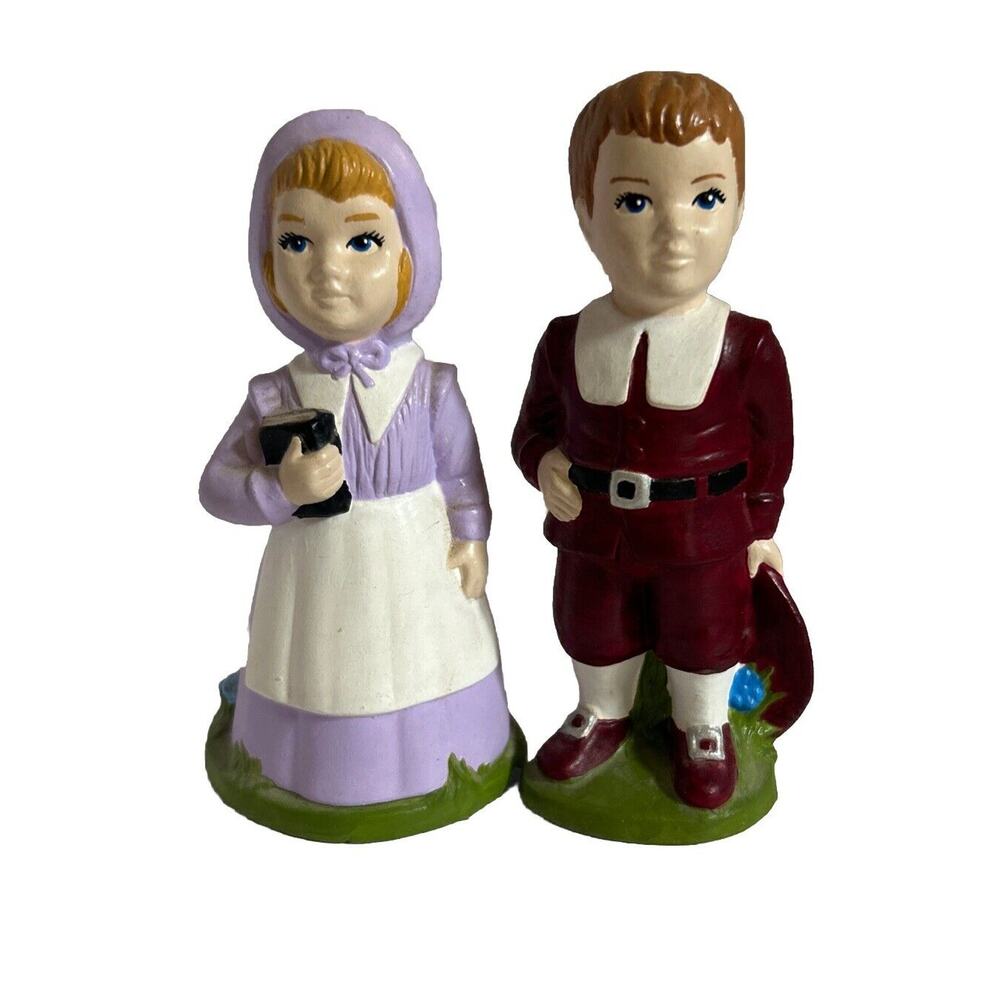 DUNCAN 1974 Ceramic Product Inc Pair of Pilgrim Figurines VINTAGE COLLECTIBLE